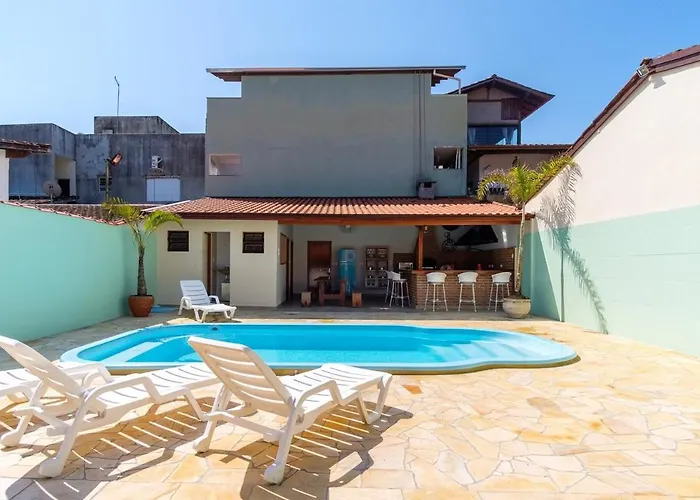 Bh 12: Casa Com Piscina, Perfeita E Bem Localizada!!!